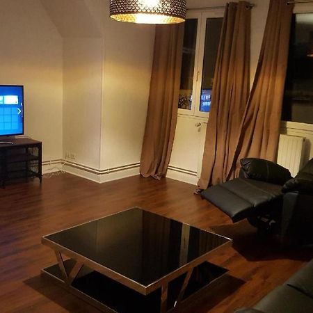 Bel Appartement En Plein Coeur De Ville เลอ ครูโซต์ ภายนอก รูปภาพ